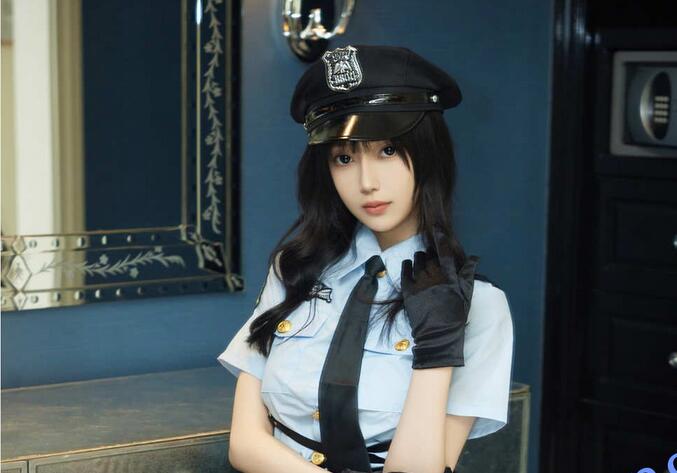 ✨秀人网 玥儿玥✨性感女警制服 透点奶头 原版写真套图！