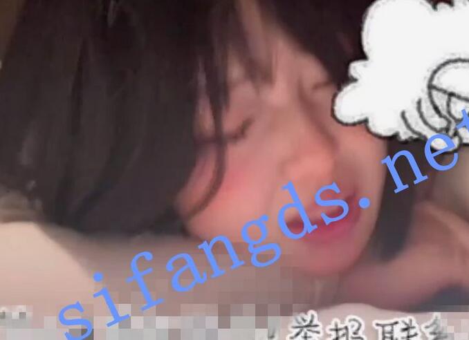 抖音极品童颜巨乳【女坦D】流出