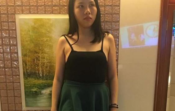 【流出】大学女友马玉伽 男友自拍私房换图流出