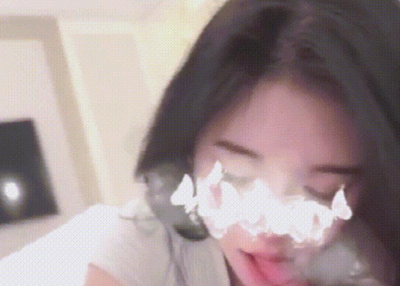 高颜值巨乳反差婊小妈❤️不为人知的一面❤️跪着求精