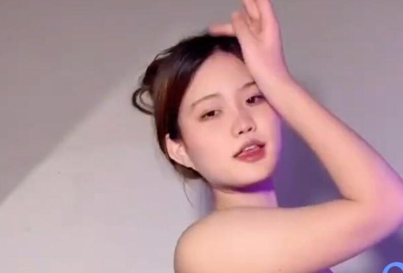⭐ 【快手 aaaa烨】 大尺度全裸骚舞