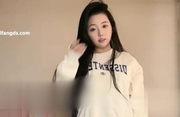 【重磅】抖音 lure小喵 最大尺度裸舞定制 极品反差女神