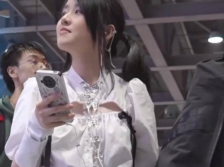 （BC-AA-442）亮闪闪百褶裙小姐姐..透明肉丝配微透骚内