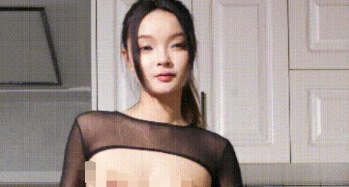 最新重金购买，好多人求档，极品模特【小唯】高清全景定制裸舞①，高颜值三点全露，极致诱惑(12V)