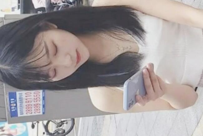 大神潜入商场女厕全景拍几位高跟美女❤️还有一位女神级的小姐姐人美B嫩