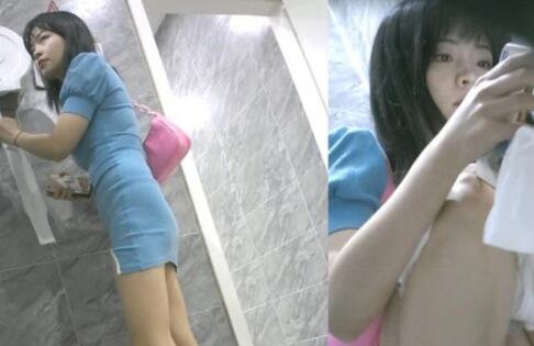 ❤️国内某服装城女厕隔间板缝中连续偸拍多位漂亮气质小姐姐方便【3.9G】