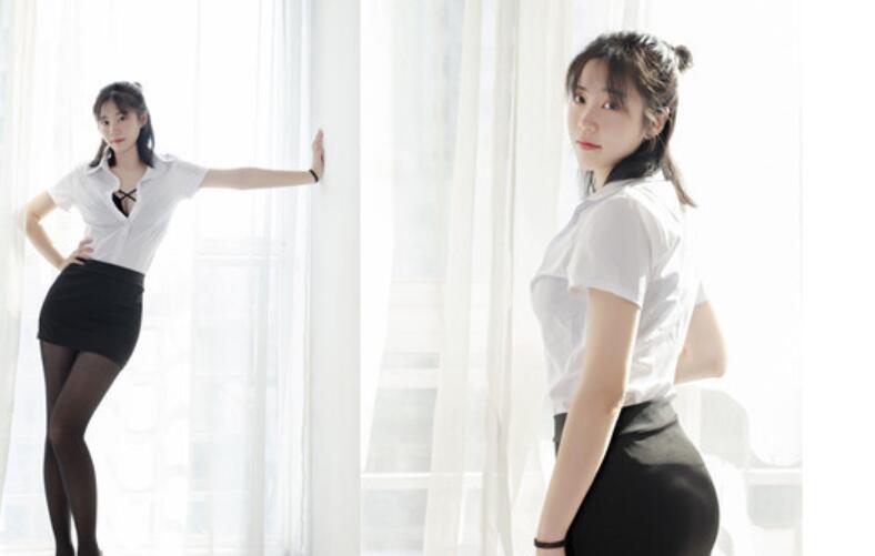 无印精品小黄书御姐【淳美】大尺度私拍视图❤️小穴粉粉嫩嫩