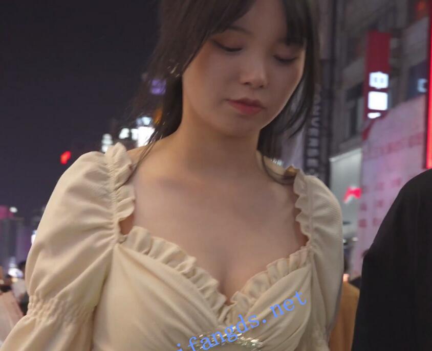 (BC-AA-570)蕾丝裙透明高跟小姐姐..微透白内上楼梯被CD