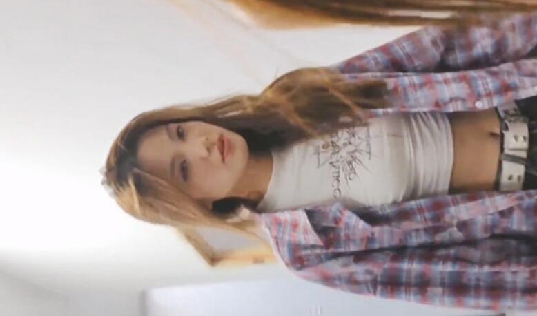 大神潜入餐厅拍多位大长腿美女❤️打开小手电观赏各种极品鲍鱼2