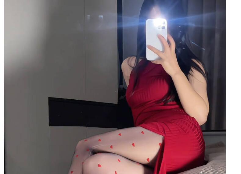 全网首发抖音12万粉丝，极品黑丝高跟长腿御姐「一只奶逃桃」独家定制作品，丝足高跟肥臂诱惑，电动鸡巴自慰（10V）